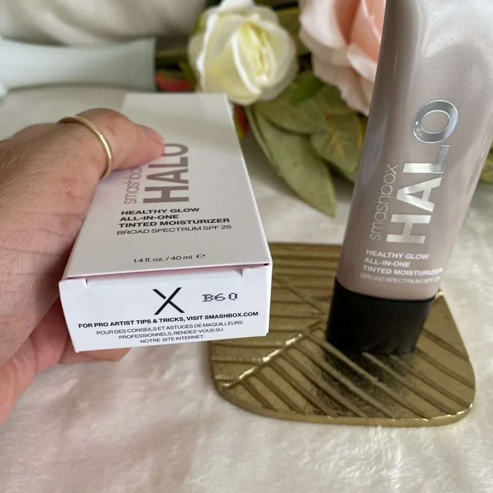 Smashbox Halo Tinted Moisturizer - Dark